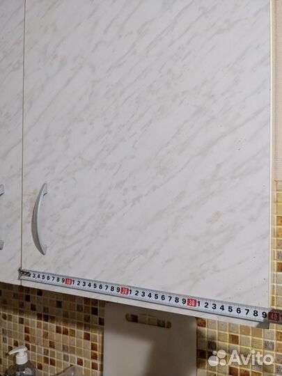 Кухонный навесной шкаф