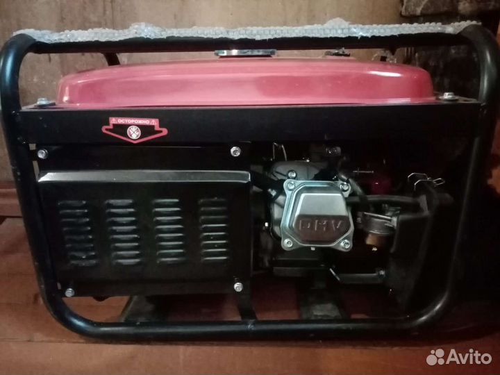 Бензиновый генератор
