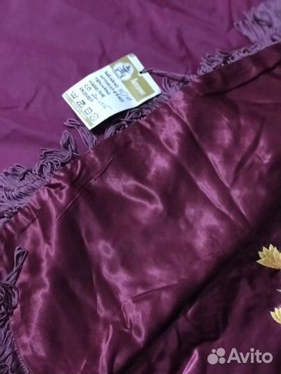 Атласное покрывало с вышивкой Китай времен СССР