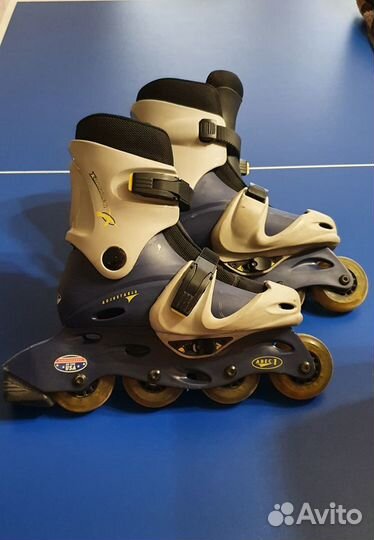 Роликовые коньки