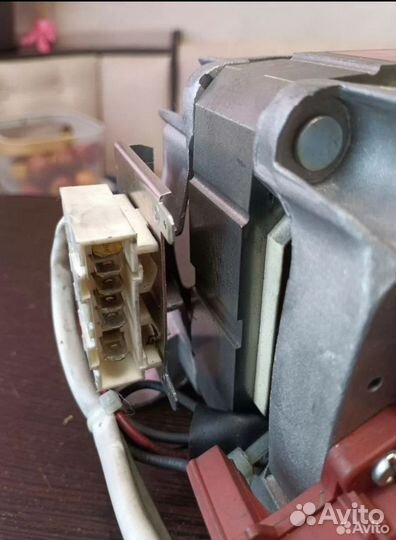 Двигатель от стиральной машины indesit