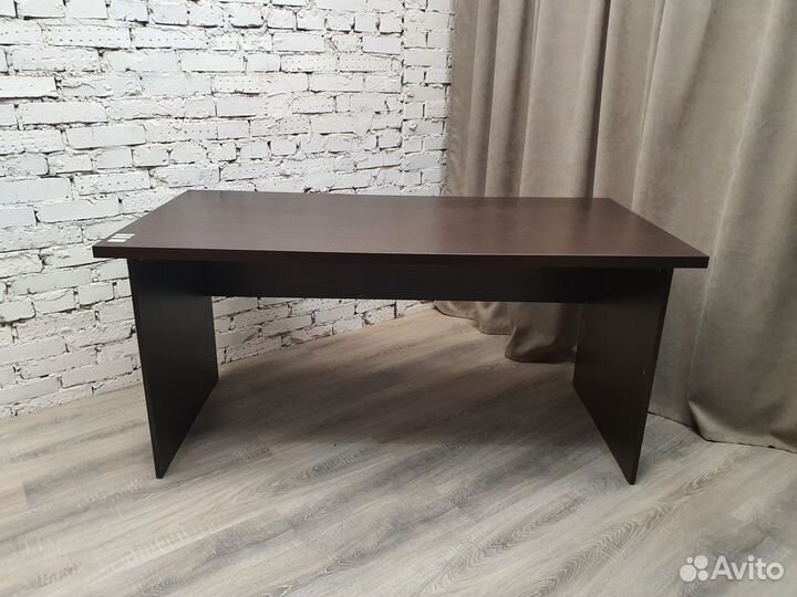 Стол письменный