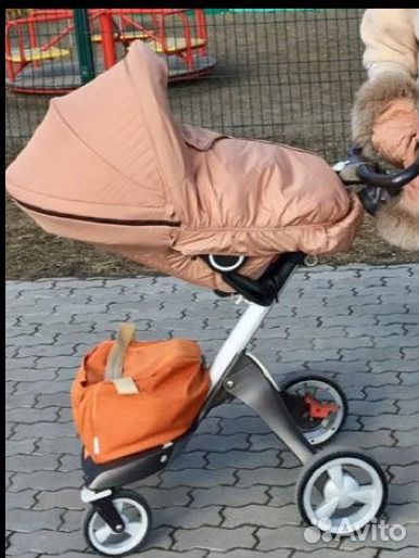 Коляска stokke
