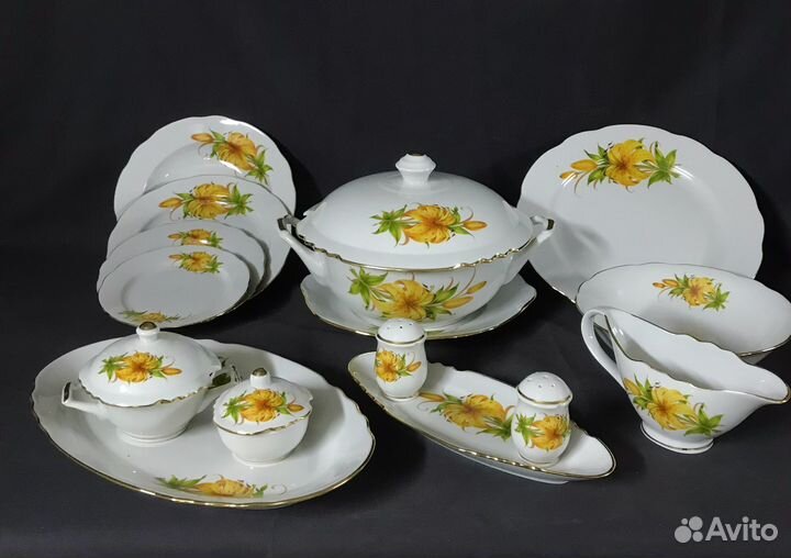 Сервиз столовый Дулево Жёлтая Лилия