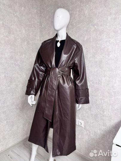 Кожаный плащ
