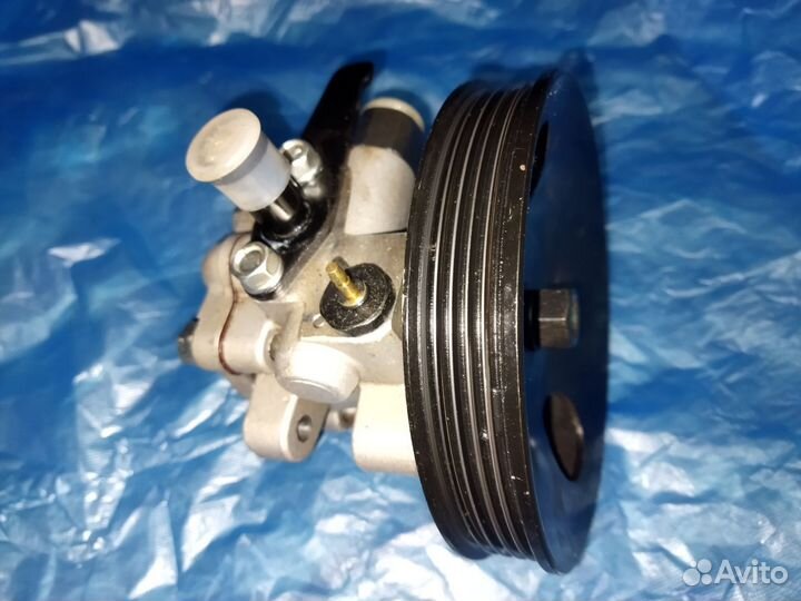 Насос гур Hyundai Santa Fe, Sonata, Kia Magentis