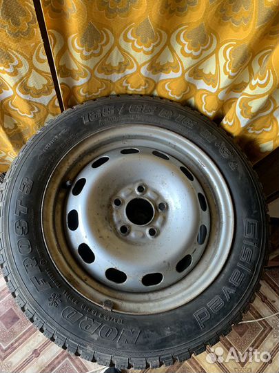 Продам зимнюю резину с дисками