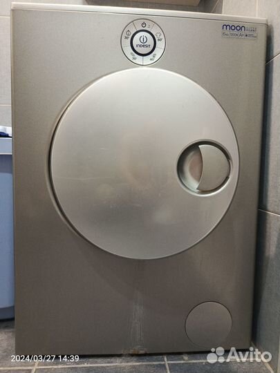 Стиральная машина Indesit moon