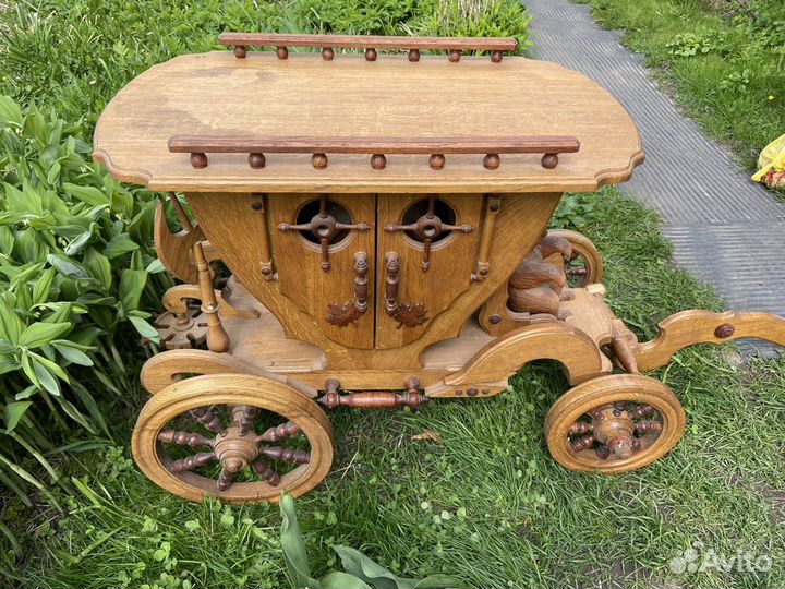 Журнальный стол Карета мини бар