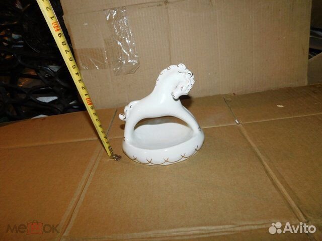 Фарфоровая вазочка-лошадка СССР дхз Вербилки.,1961