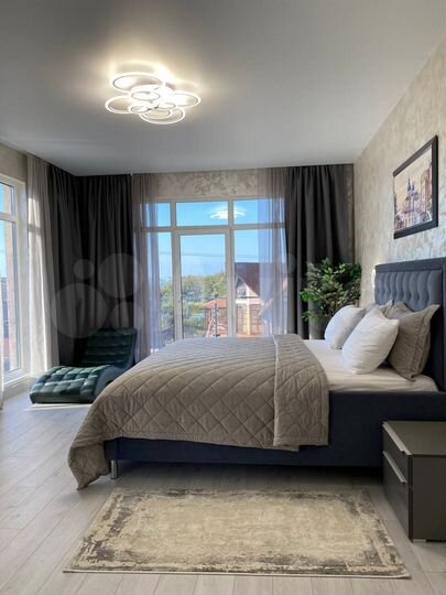 Коттедж 180 м² на участке 4 сот.