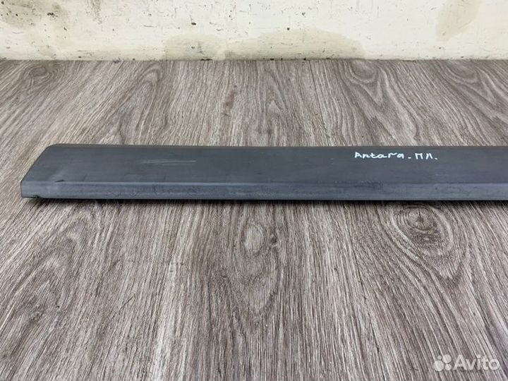 Молдинг на дверь передний левый Opel Antara