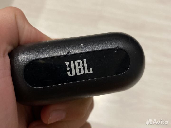 Беспроводные наушники jbl c 100 tws