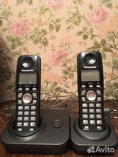 Цифровой беспроводной телефон Panasonic