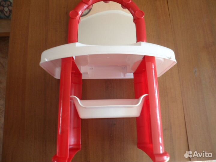 Детский туалетный столик с зеркалом