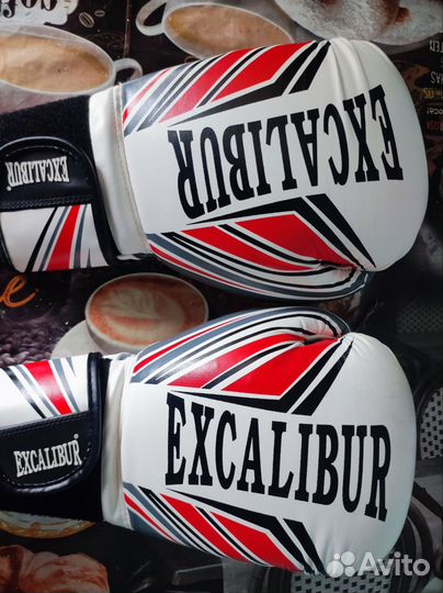 Боксерские перчатки 12 oz Excalibur