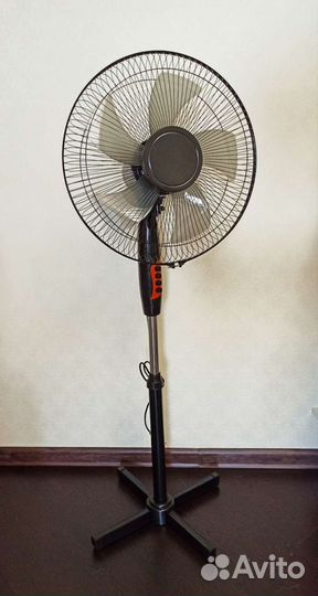 Вентилятор напольный новый