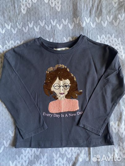 Свитшот кофта mango 110 5 лет серый с паетками