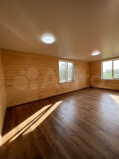 Дом 95 м² на участке 5 сот.