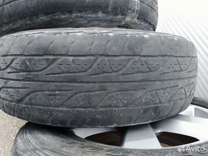 Dunlop Grandtrek AT3 225/60 R17