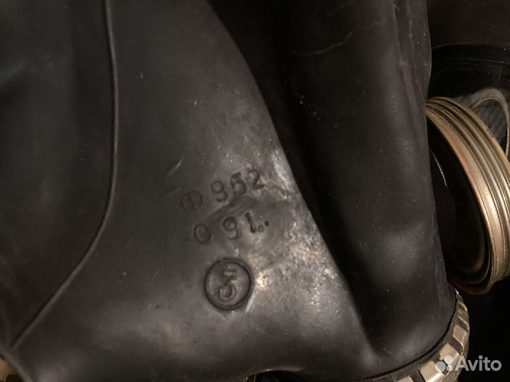 Противогазы СССР РФ много