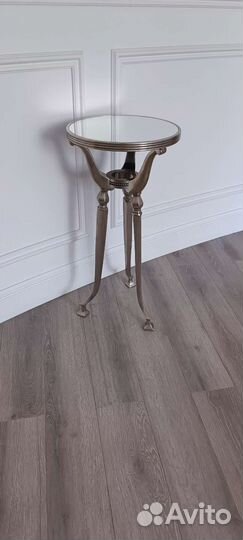 Столик интерьерный кофейный