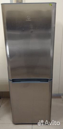 Холодильник indesit