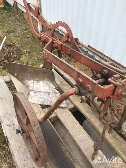 Конный плуг