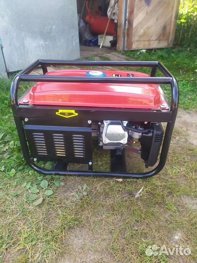 Бензиновый генератор