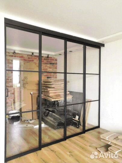 Стеклянная перегородка лофт