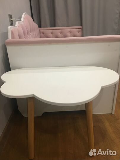 Детский стол облачко