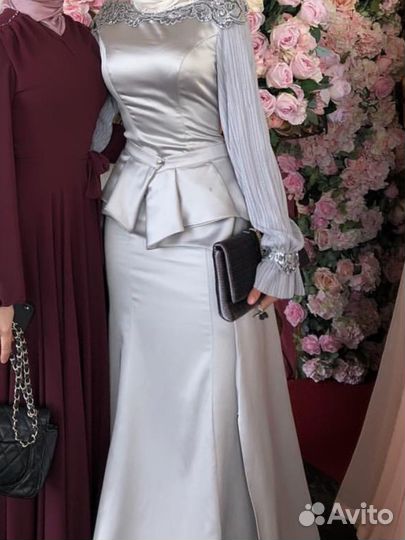 Вечернее платье