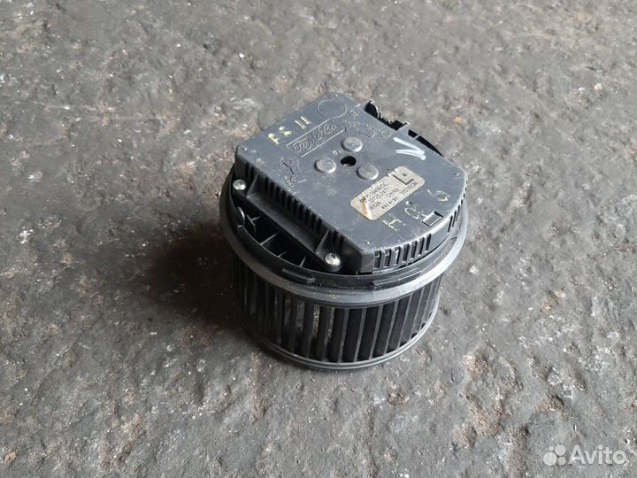 Моторчик печки Форд Фокус 2, Вольво в сборе