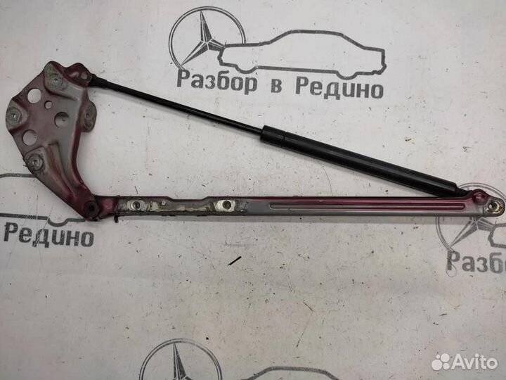 Петля капота w210 E-class 112.911 1999
