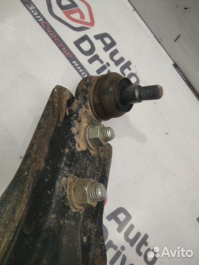 Рычаг подвески нижний правый Chevrolet Aveo T250