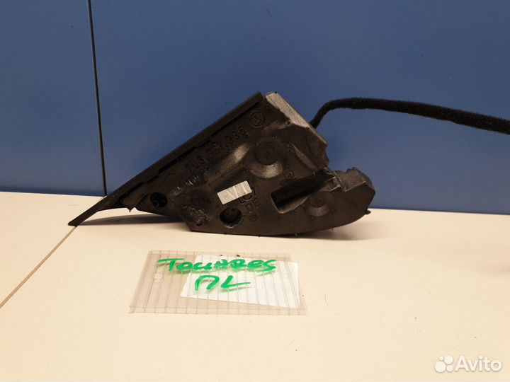 Крышка зеркала внутренняя левая Volkswagen Touareg