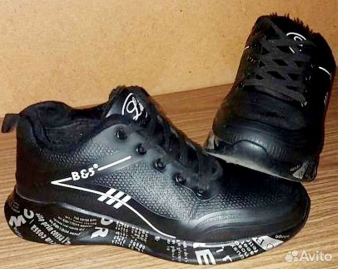 Кроссовки, ботинки