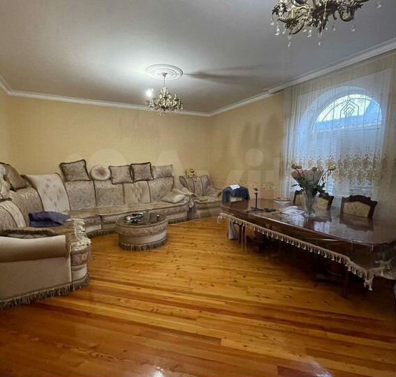 Дом 190 м² на участке 6 сот.