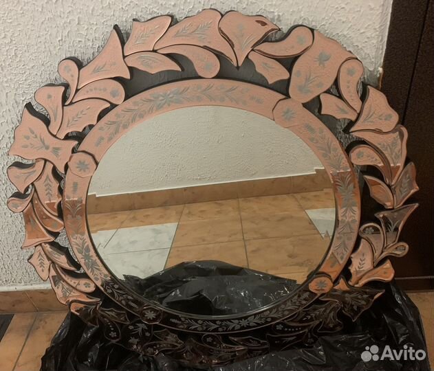 Декоративное зеркало