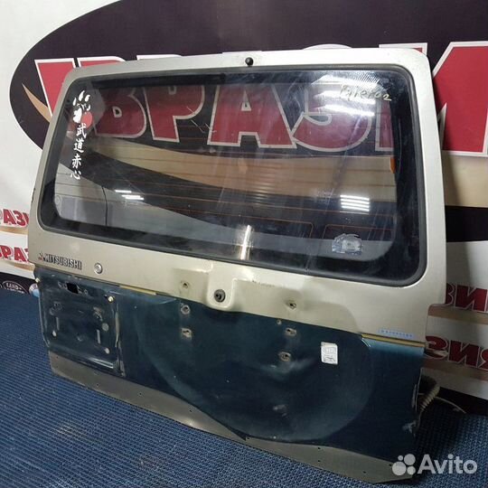 Дверь багажника Mitsubishi Pajero V45W 6J72 1994