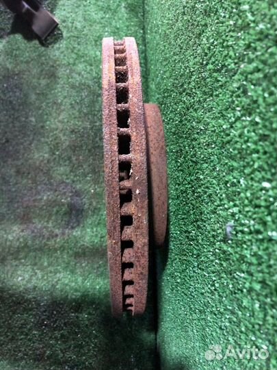 Диск тормозной передний Mazda Mpv lwew