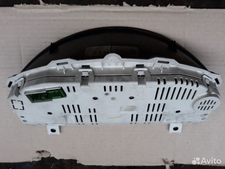 Панель приборов (Щиток ) Land Rover Discovery 2004