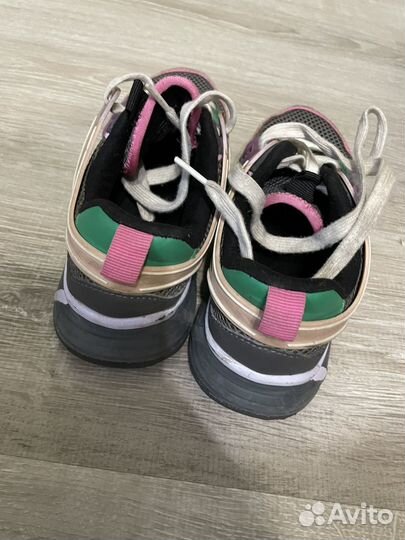 Кроссовки детские 33 размер