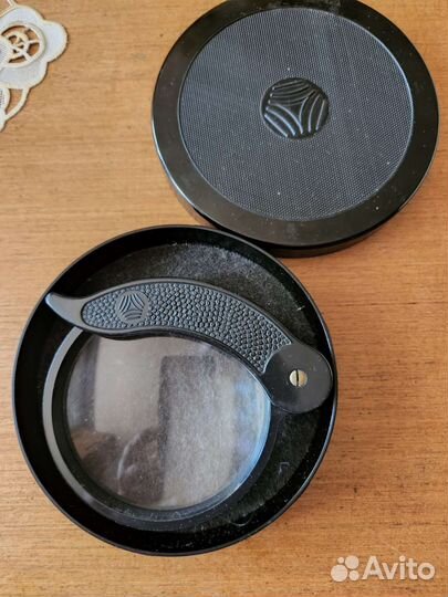 Увеличительное стекло