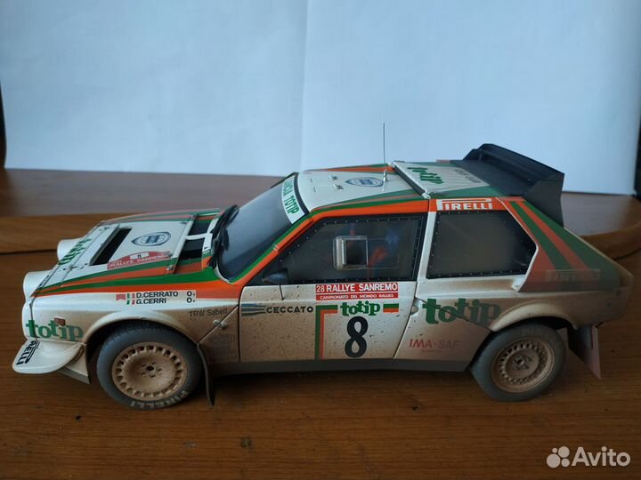1/18 lancia delta S4 rally SAN remo #8 autoart