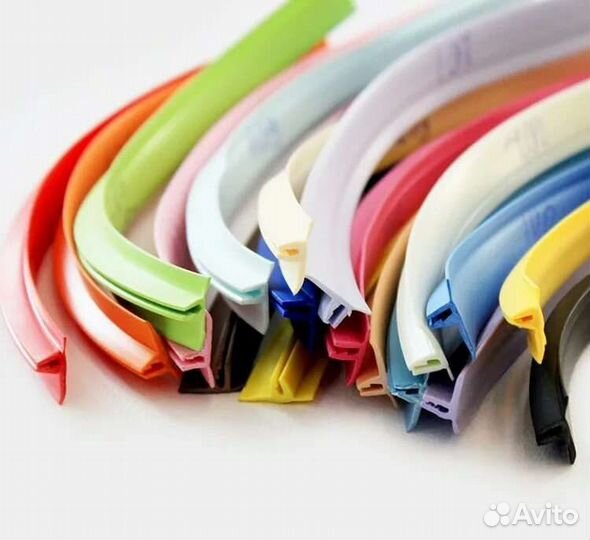 Резинка вставка на натяжной потолок