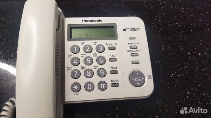 3 телефона Panasonic kx-ts2356ru,kx-ts2363ruw