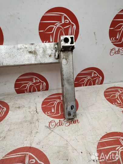 Передняя балка (подрамник) передняя Infiniti Fx35