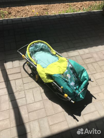 Зимние санки с колёсами