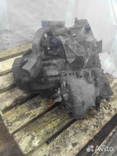 МКПП (механическая коробка переключения передач) C